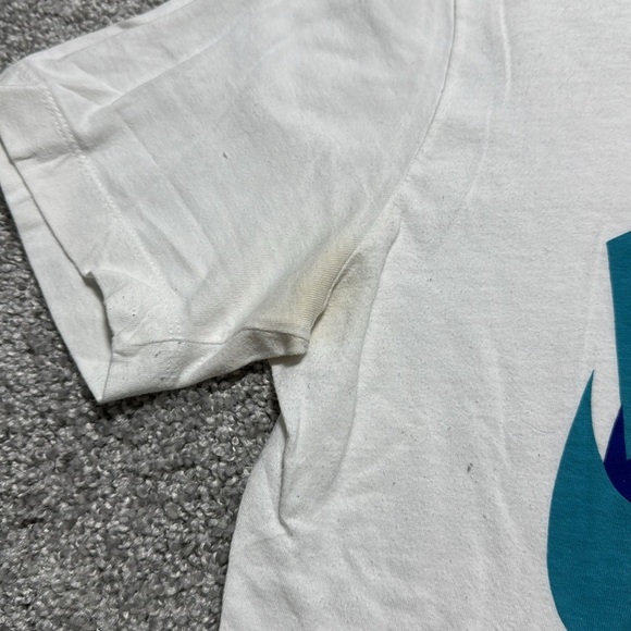 Nike White and Blue Short Sleeve Tee - Picture 3 of 5
